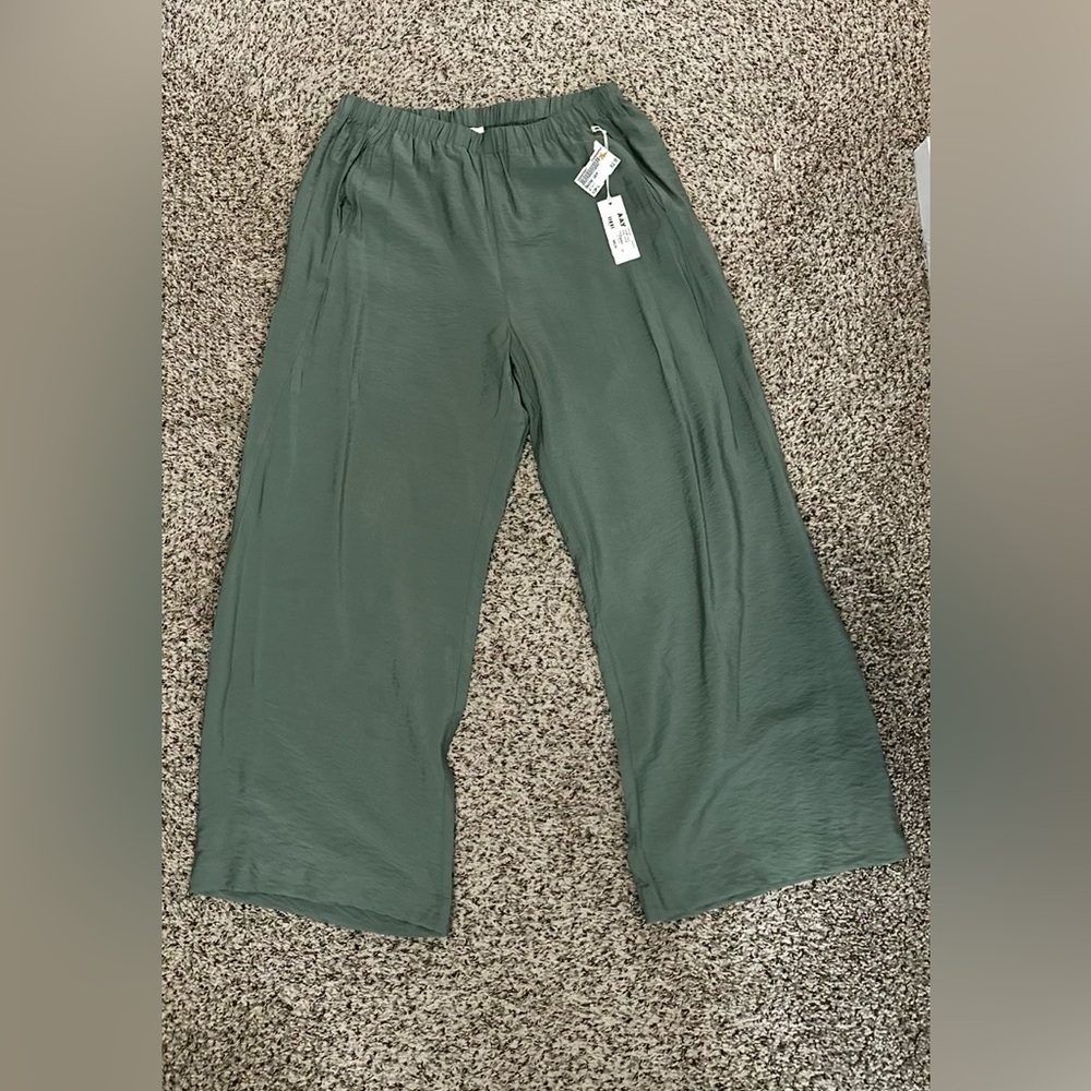 Olive green lounge pants